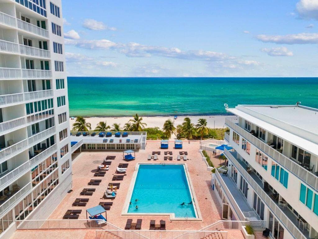 5401 Collins Avenue Apt 144 photo 7