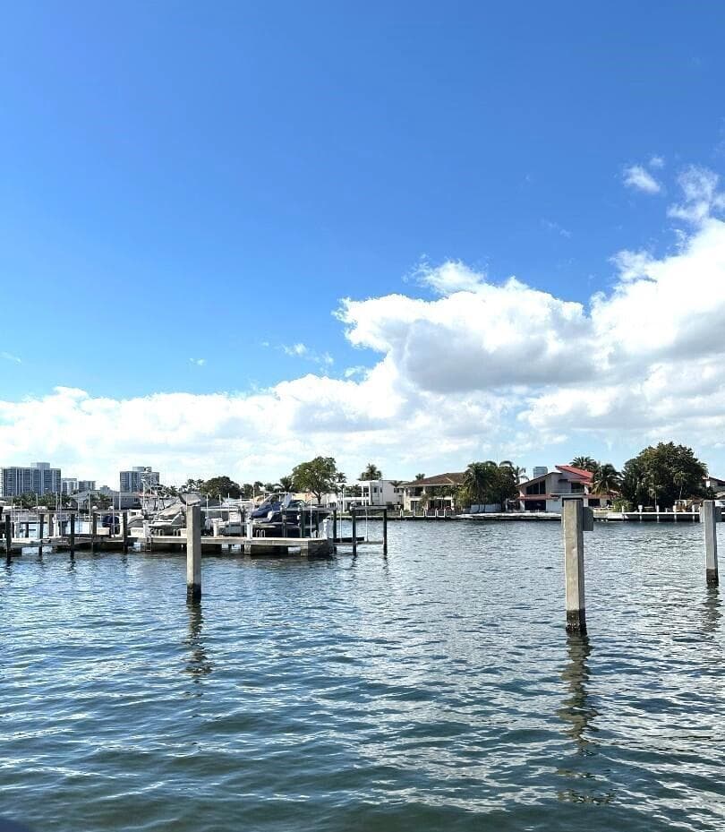 1945 S Ocean Drive #609 1