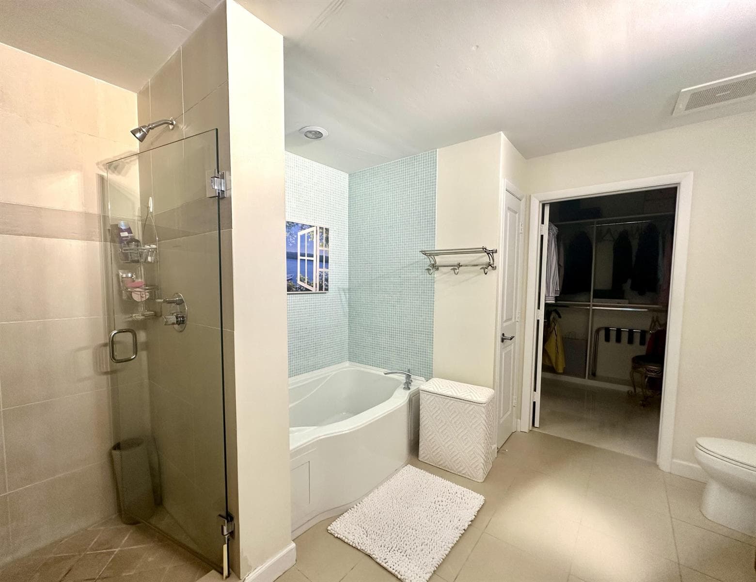 1945 S Ocean Drive 609 photo 9