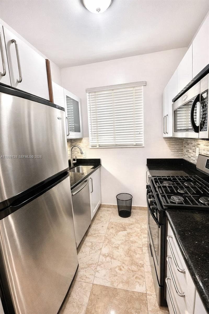 3915 Meridian Ave 101 photo 6