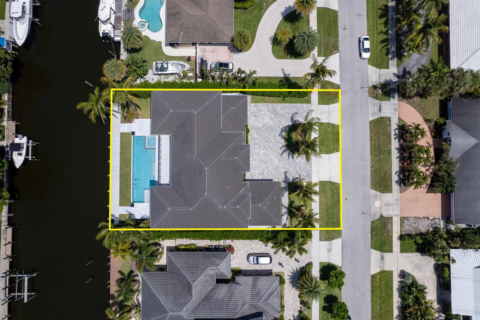 619 Riverside Road 4