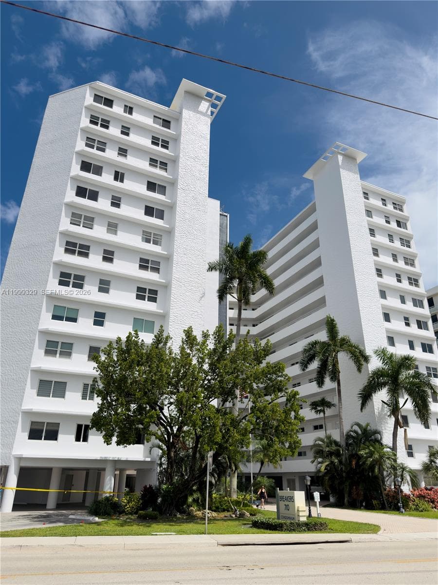 710 Ocean Blvd 4