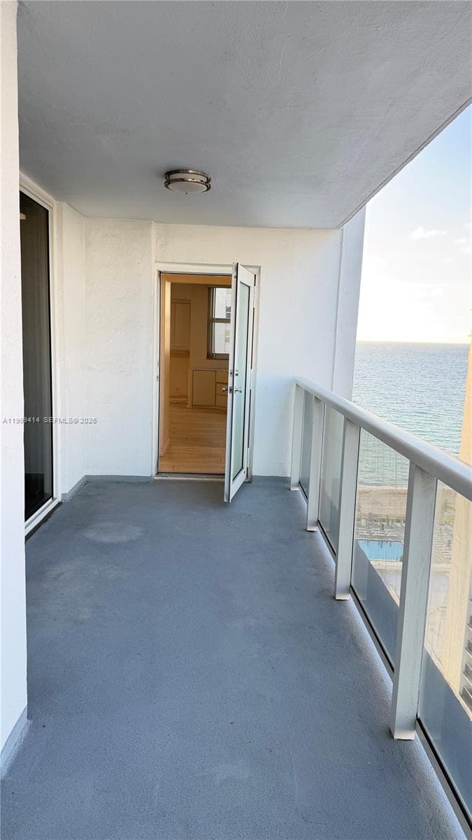 1880 Ocean Dr TS706 photo 9