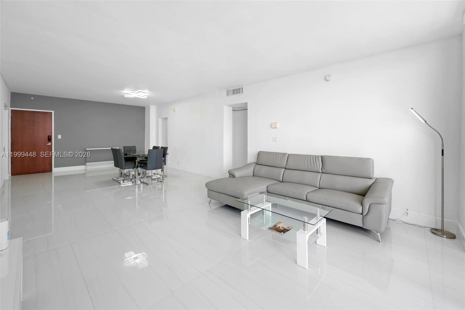 4001 Ocean Dr 5