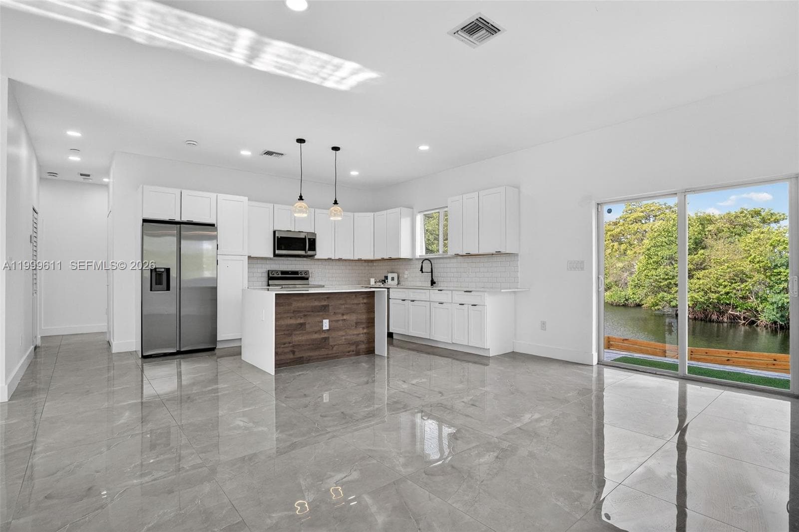 655 24 avenue photo 22
