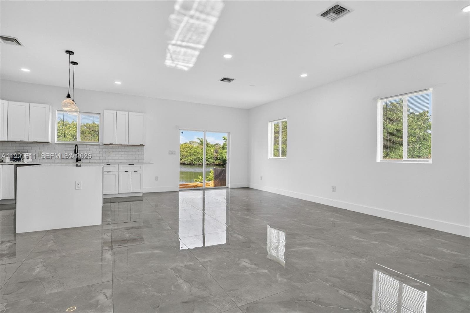 655 24 avenue photo 14