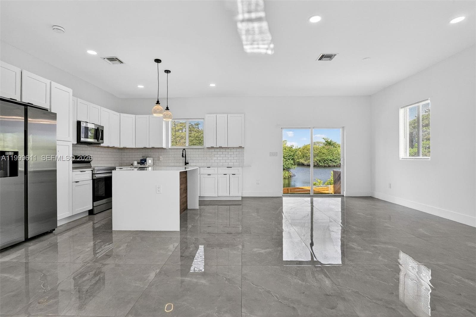 655 24 avenue photo 15