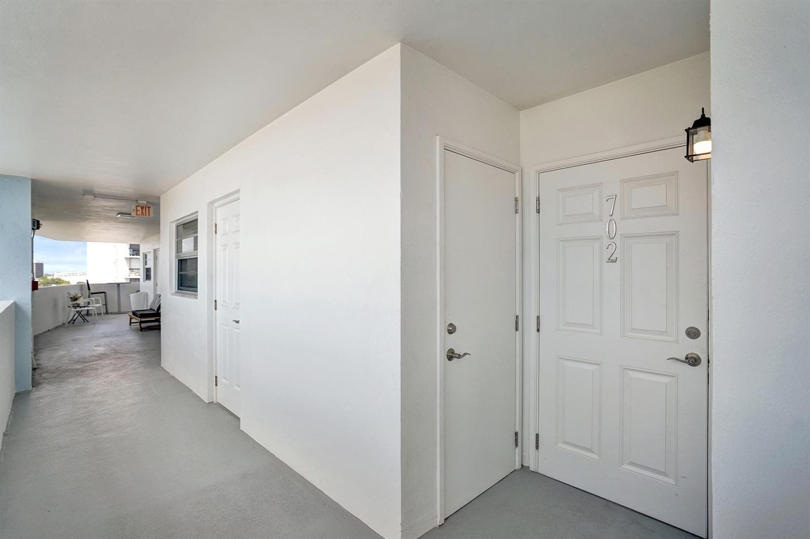 3051 NE 48th Street #702 4
