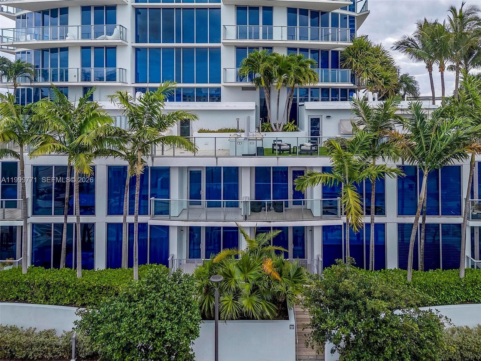 701 Fort Lauderdale Beach Blvd 3