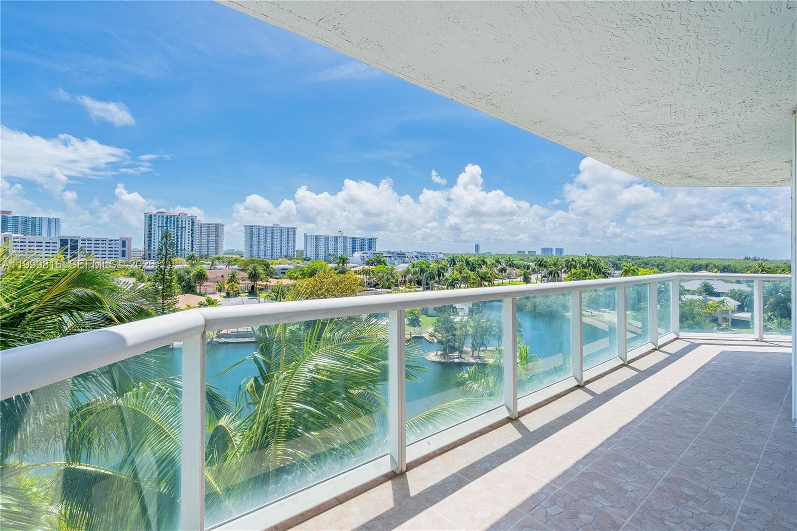 16500 Collins Ave 554 photo 2