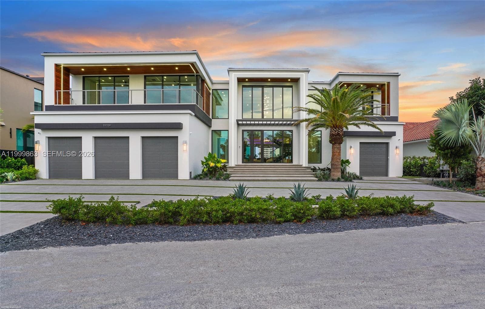 19709 Harbor Rd 3