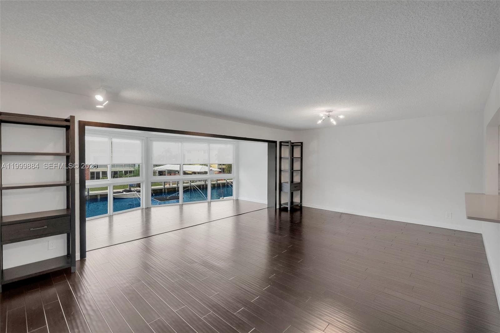 3050 NE 48th St 208 photo 9