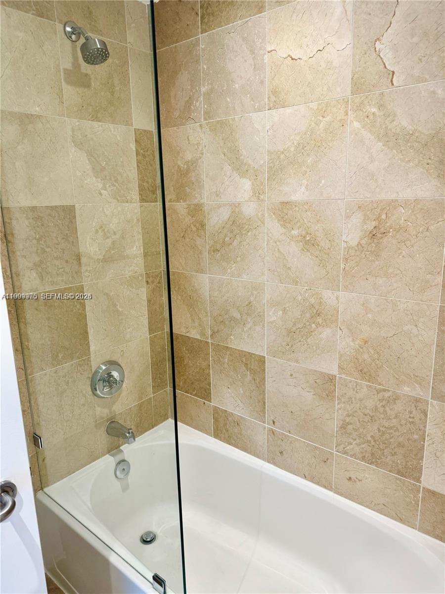 3131 NE 188th St 2-1213 photo 16