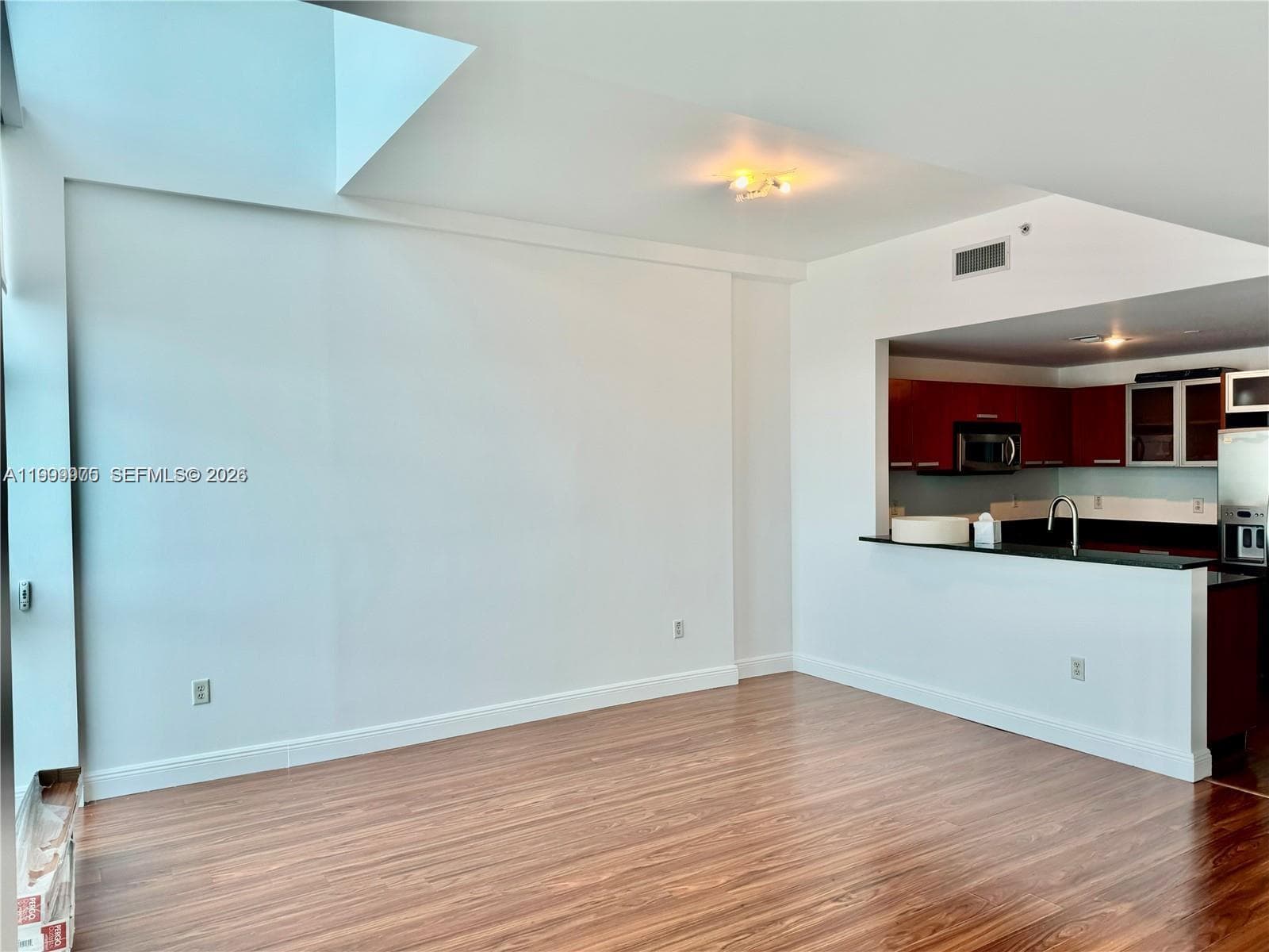 3131 NE 188th St 2-1213 photo 7
