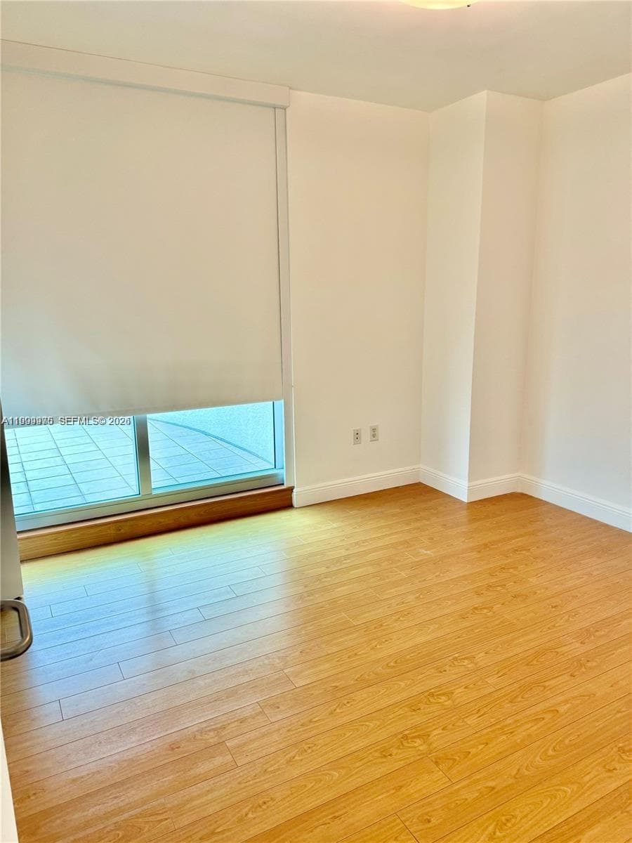 3131 NE 188th St 2-1213 photo 15