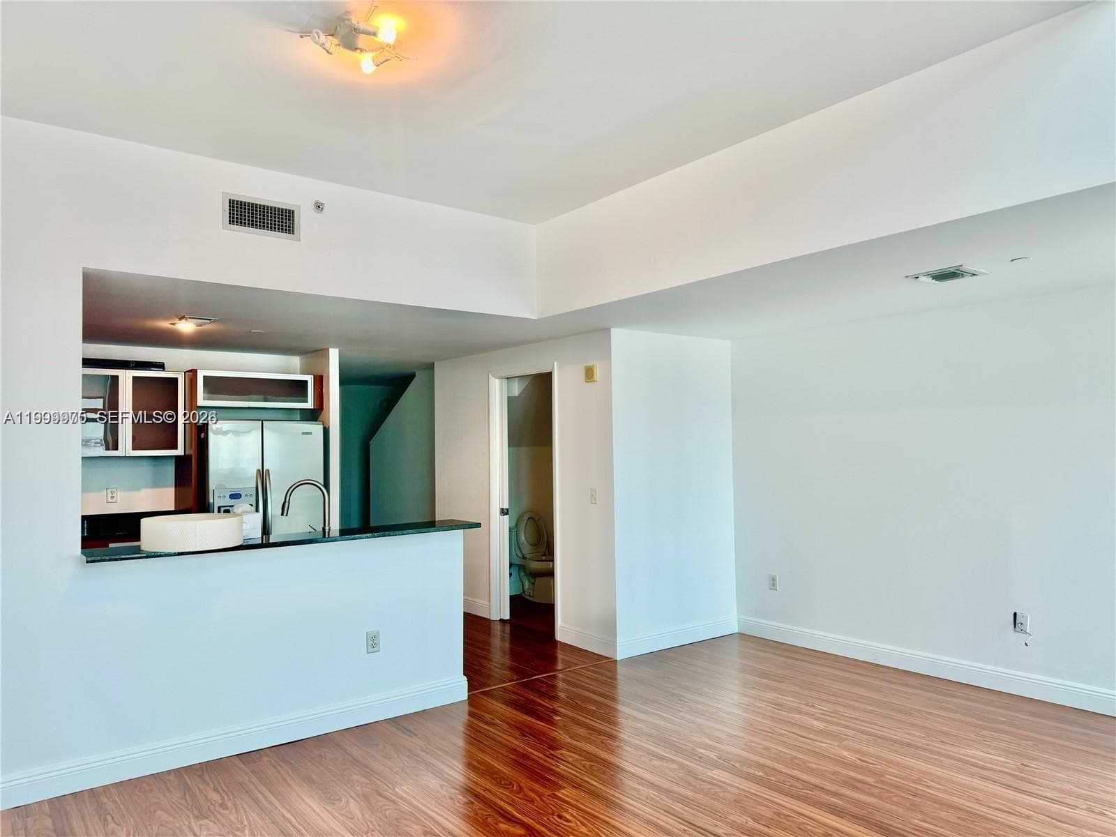 3131 NE 188th St 2-1213 photo 8