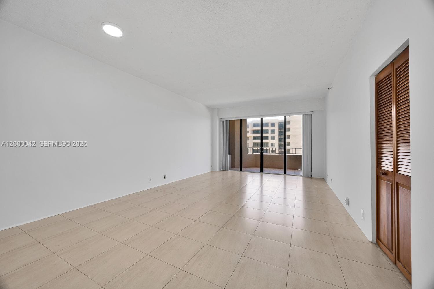 201 Crandon Blvd 932 photo 8