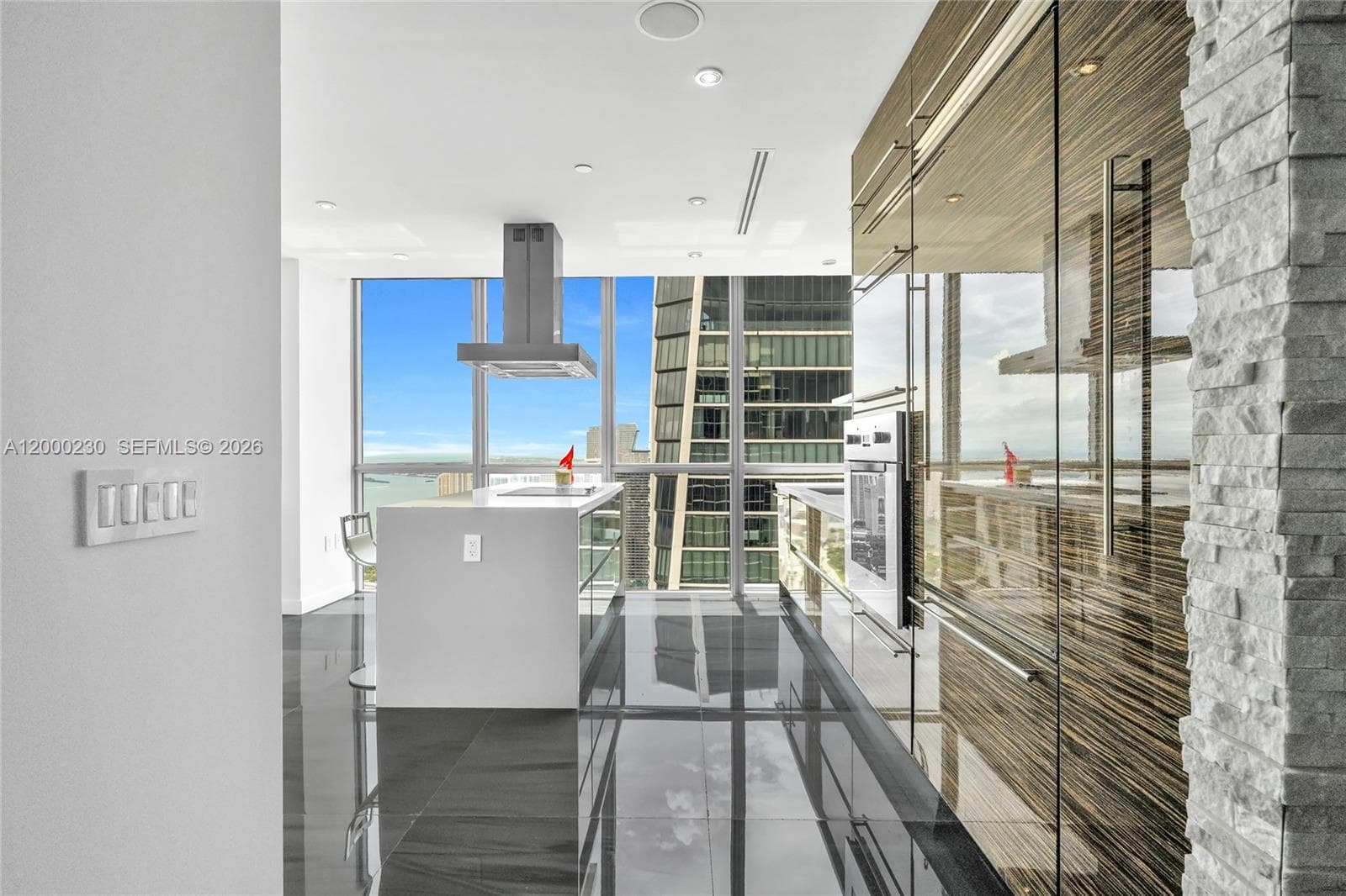 1100 Biscayne Blvd 6001 photo 5