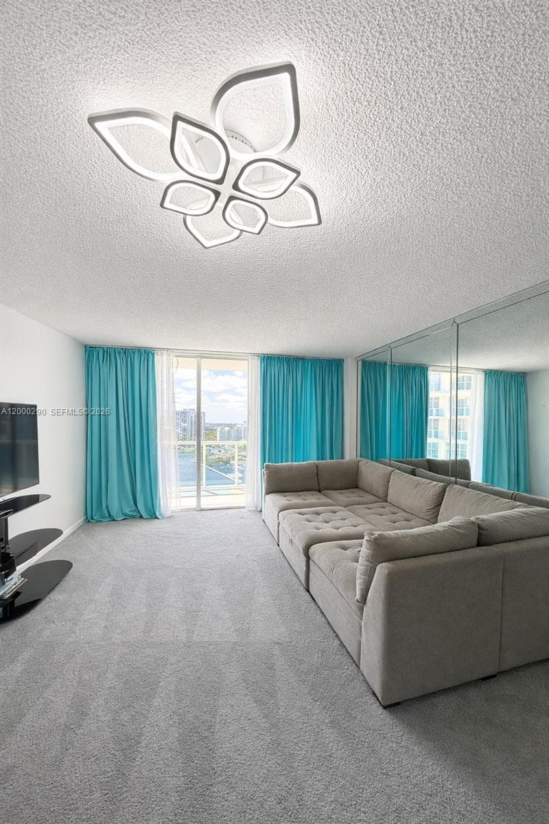 3800 S Ocean Dr 1623 photo 1