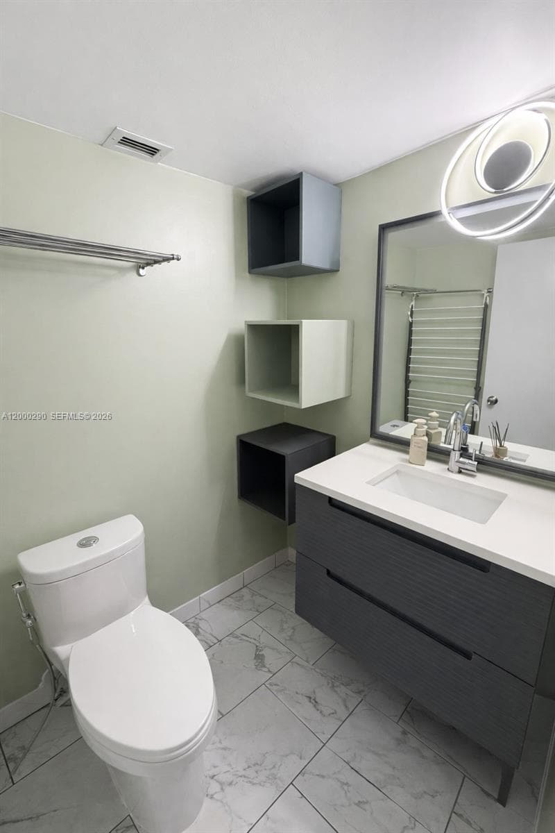 3800 S Ocean Dr 1623 photo 9