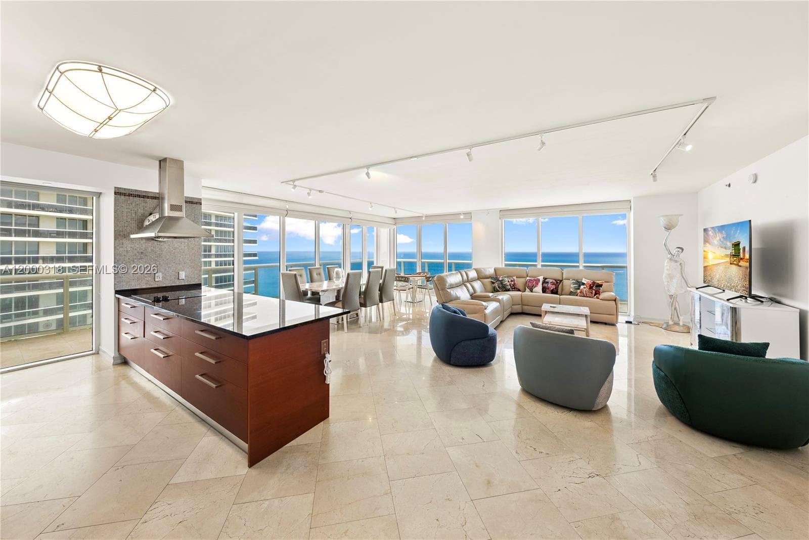1850 Ocean Dr 1