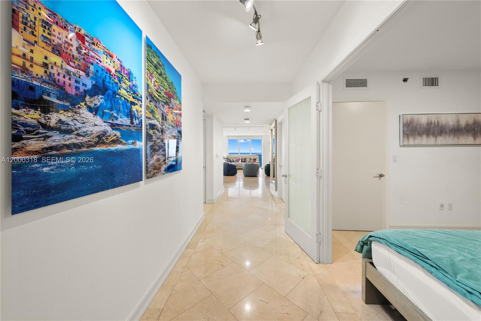 1850 Ocean Dr 3301 photo 11