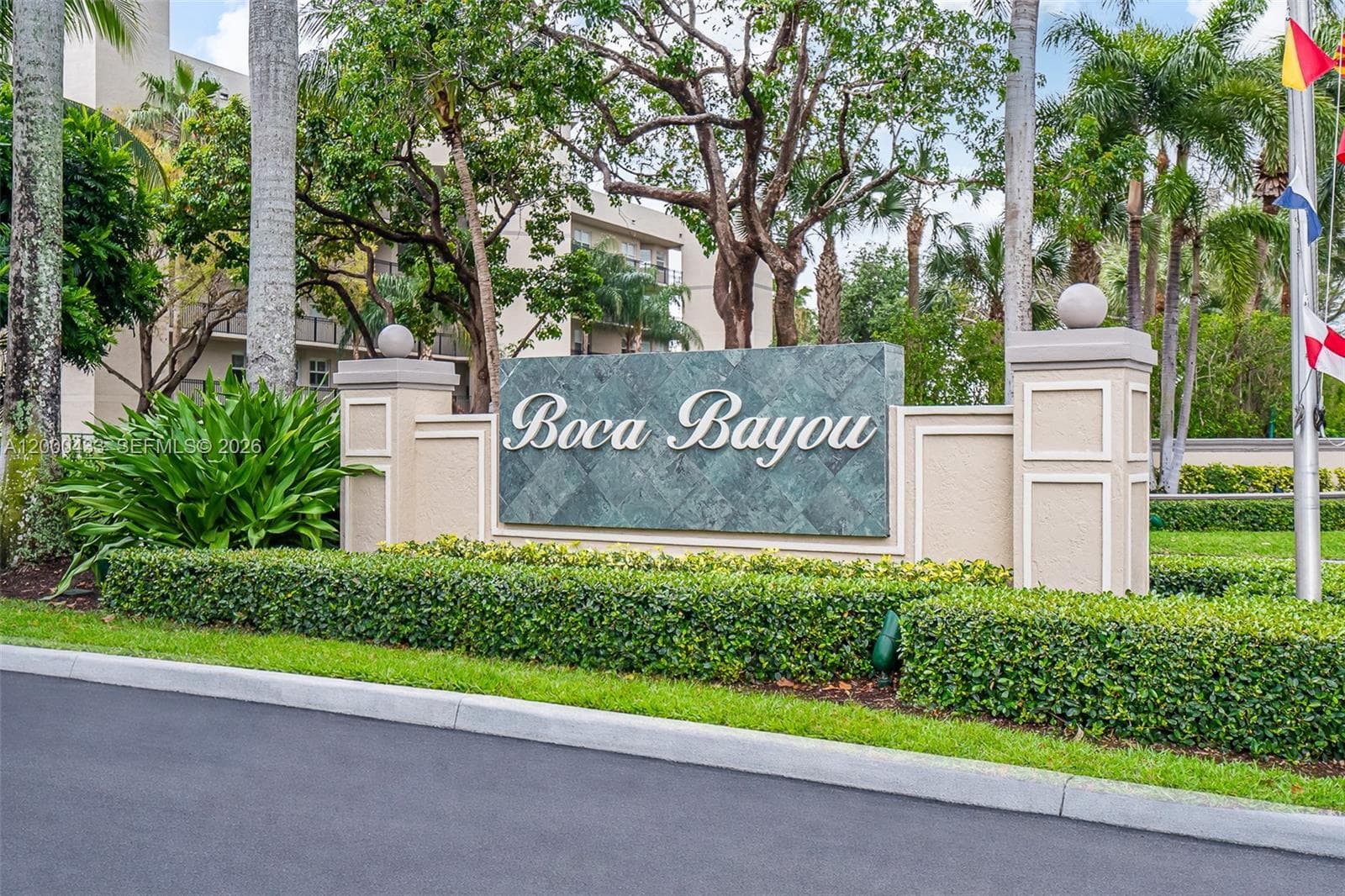 16 Royal Palm Way 2