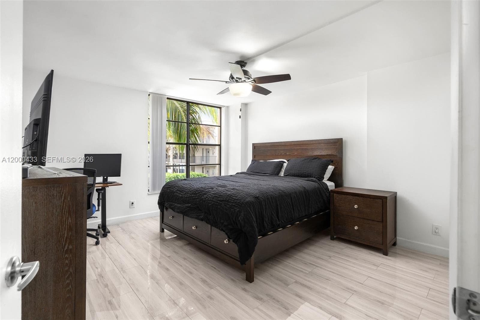 16 Royal Palm Way 205 photo 22