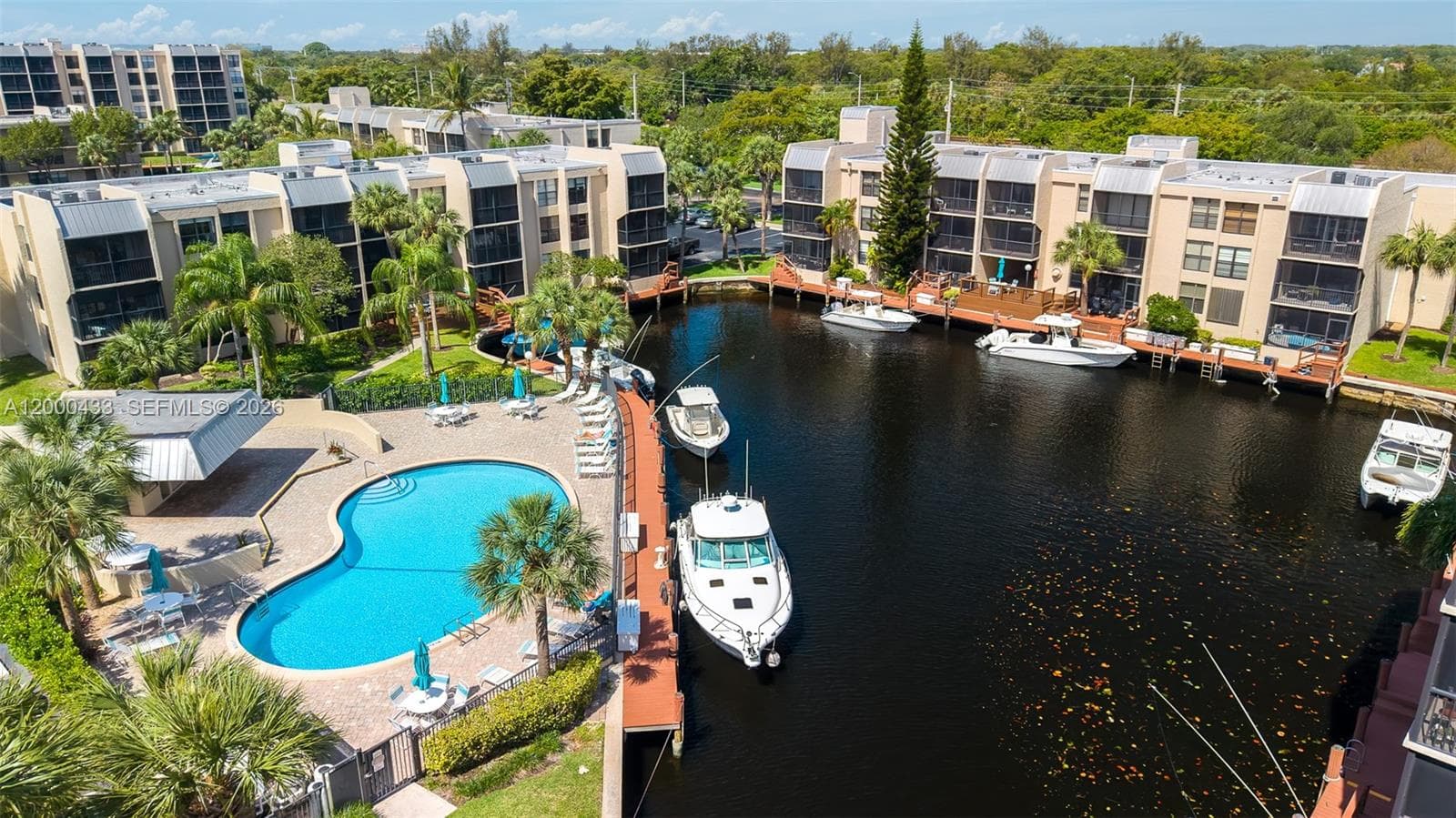 16 Royal Palm Way 1
