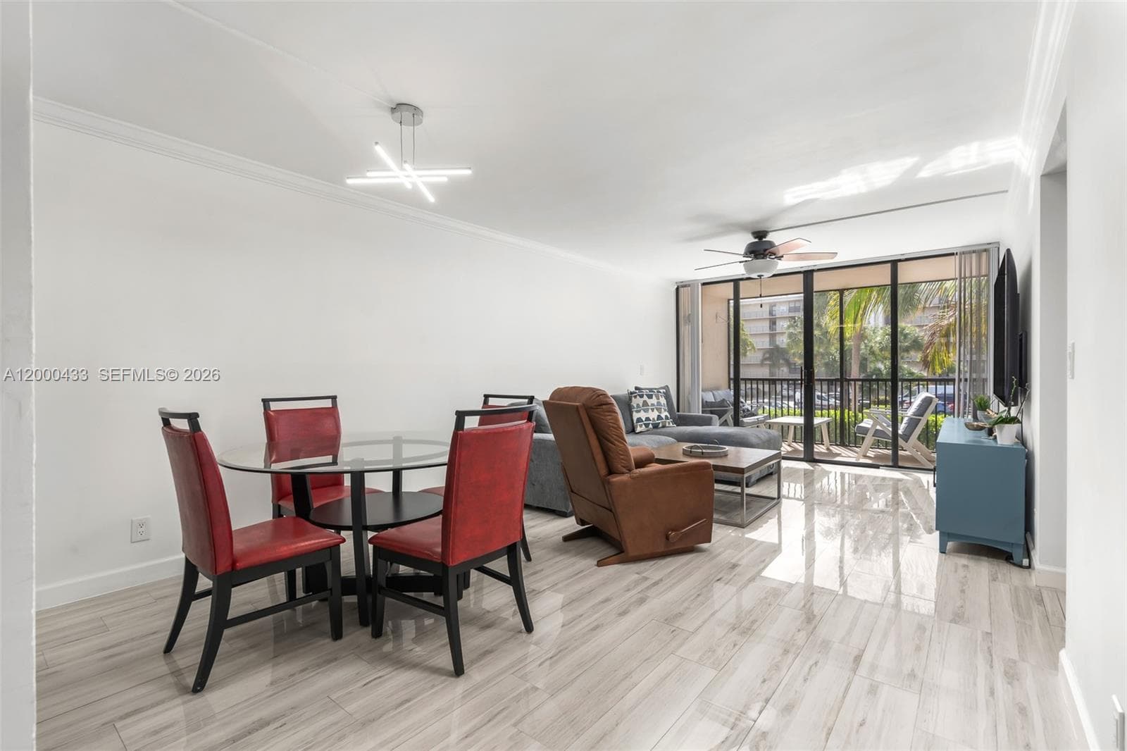 16 Royal Palm Way 205 photo 8