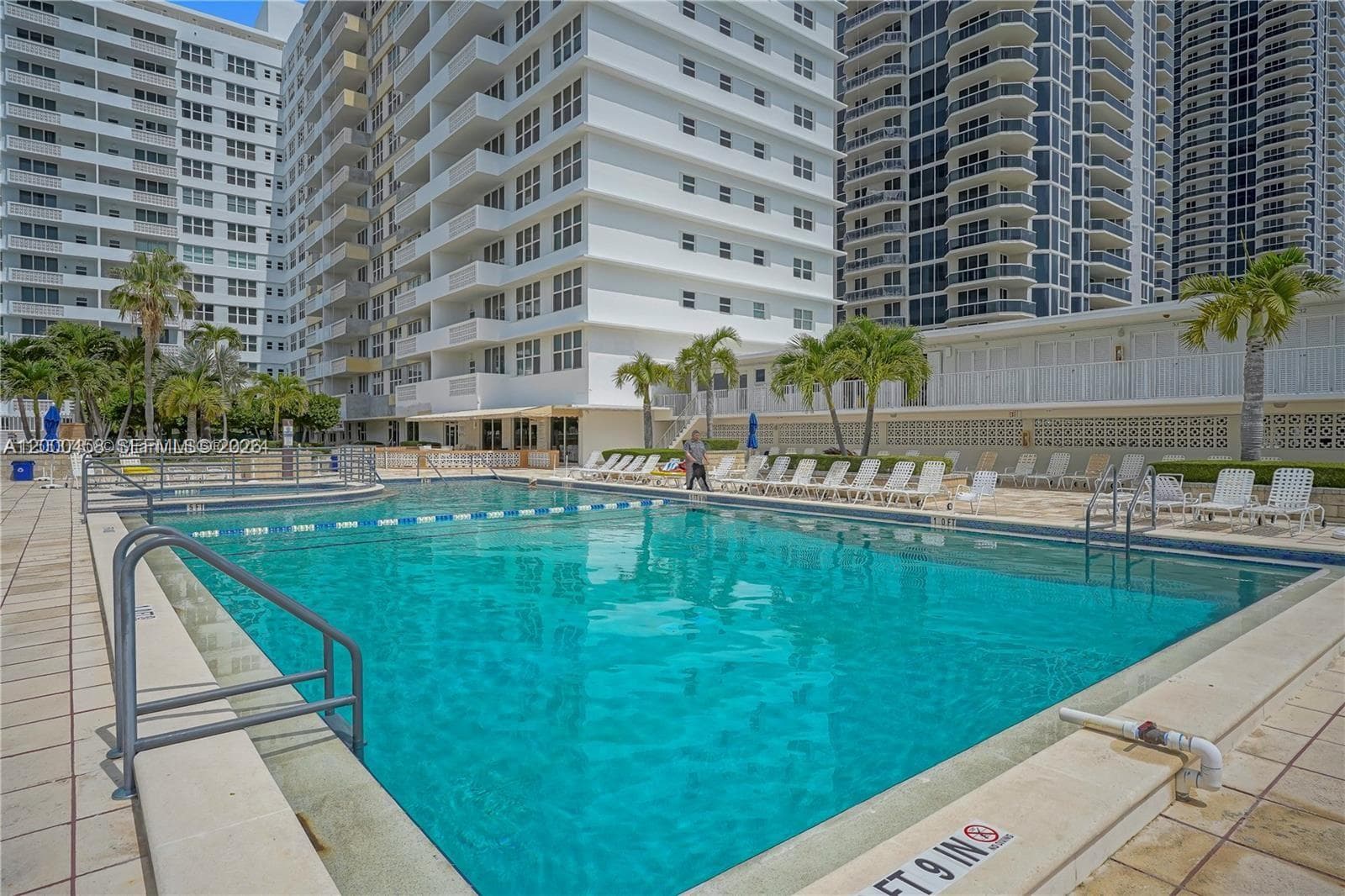 4747 Collins Ave 1108 photo 13