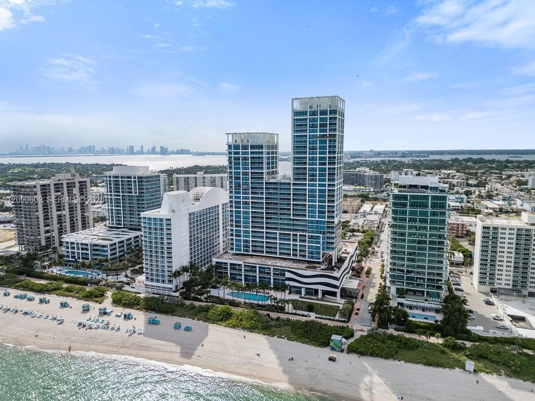 6801 Collins Ave LPH10 photo 13