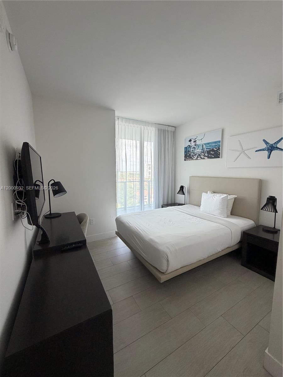 4010 Ocean Dr R804 photo 23