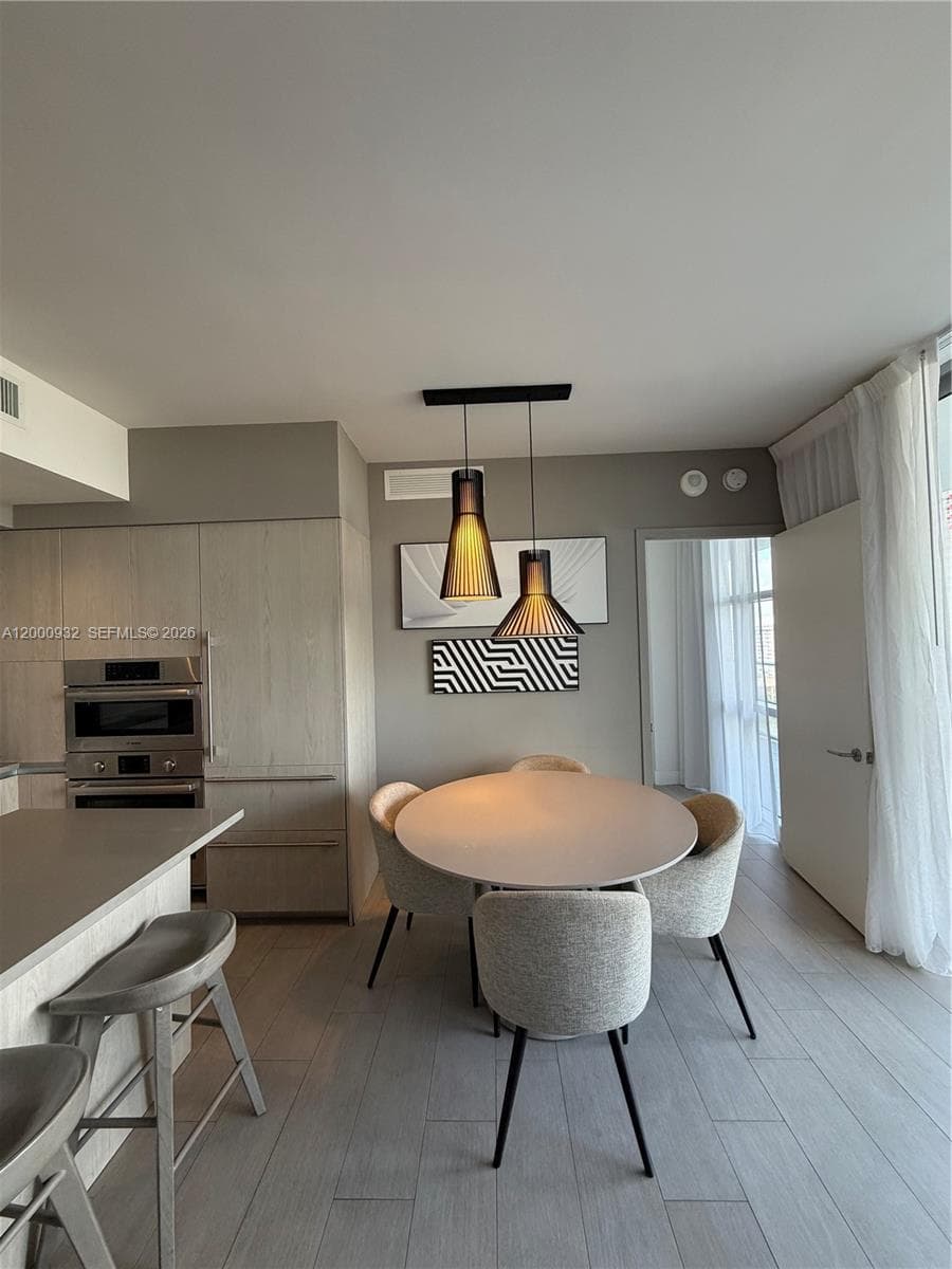 4010 Ocean Dr R804 photo 11