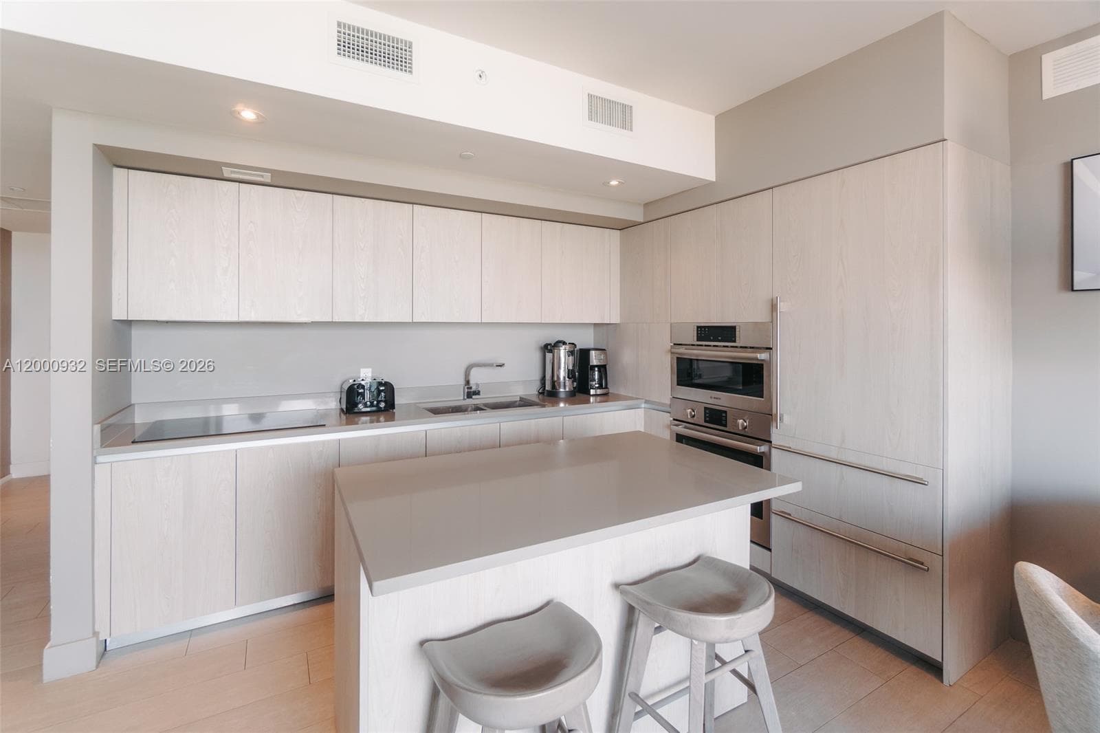 4010 Ocean Dr R804 photo 8
