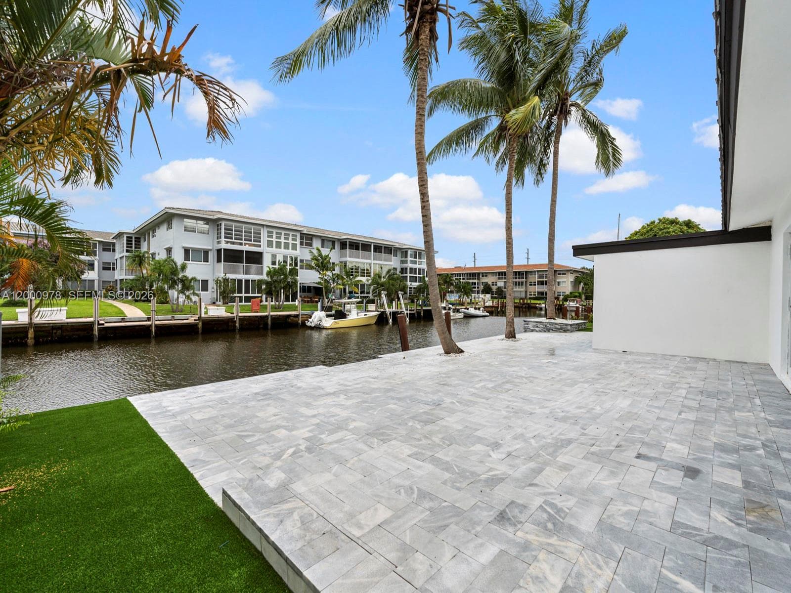 1007 Citrus Isle photo 13