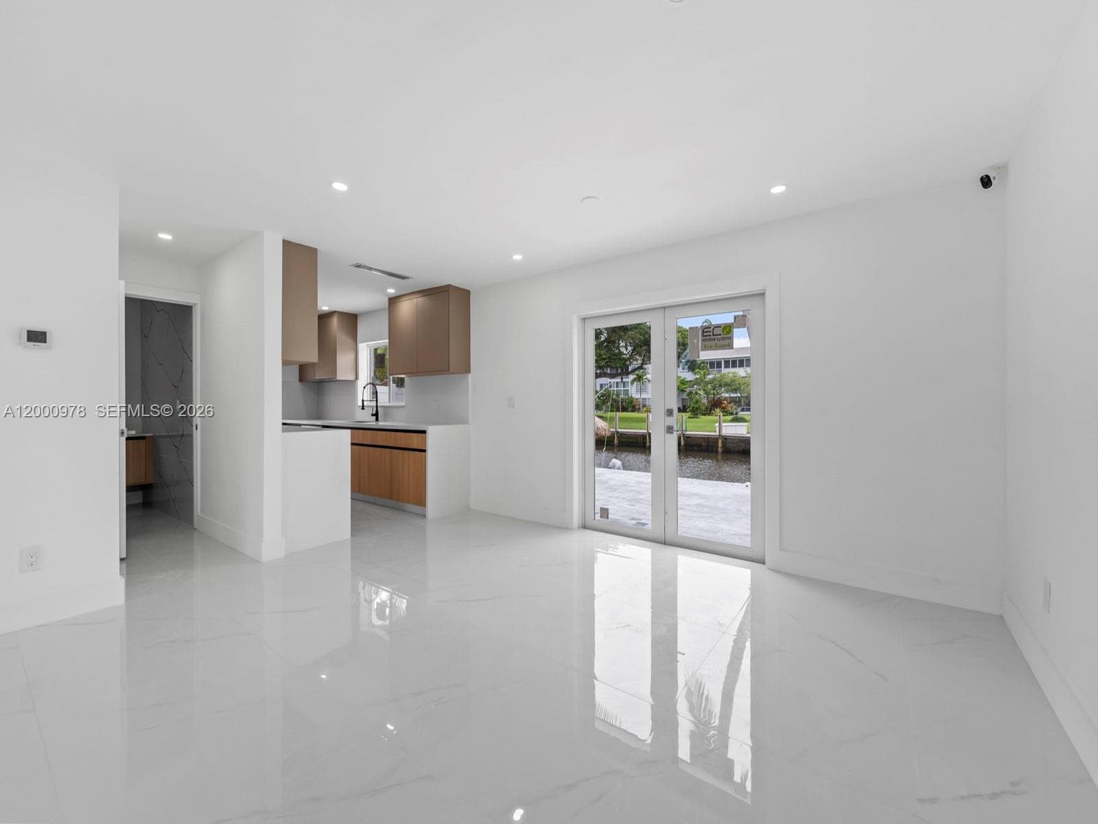 1007 Citrus Isle photo 18