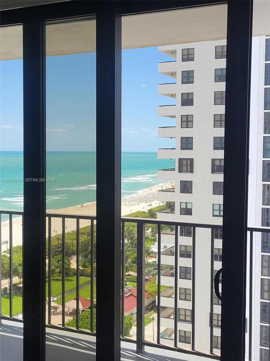 2625 Collins Ave 1601 photo 11