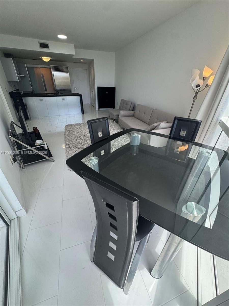 18201 Collins Ave 608 photo 6