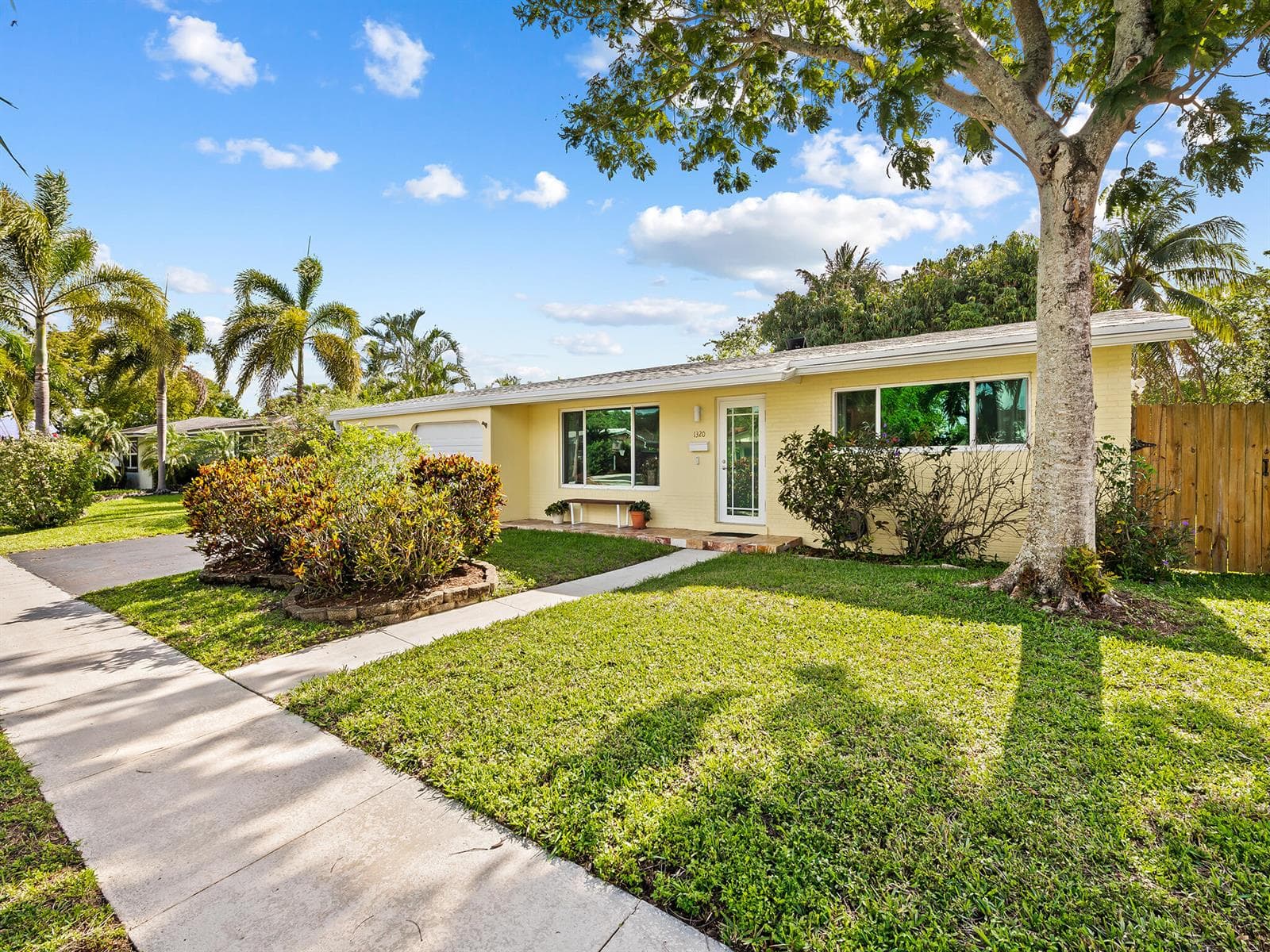 1320 SW 55th Avenue 2