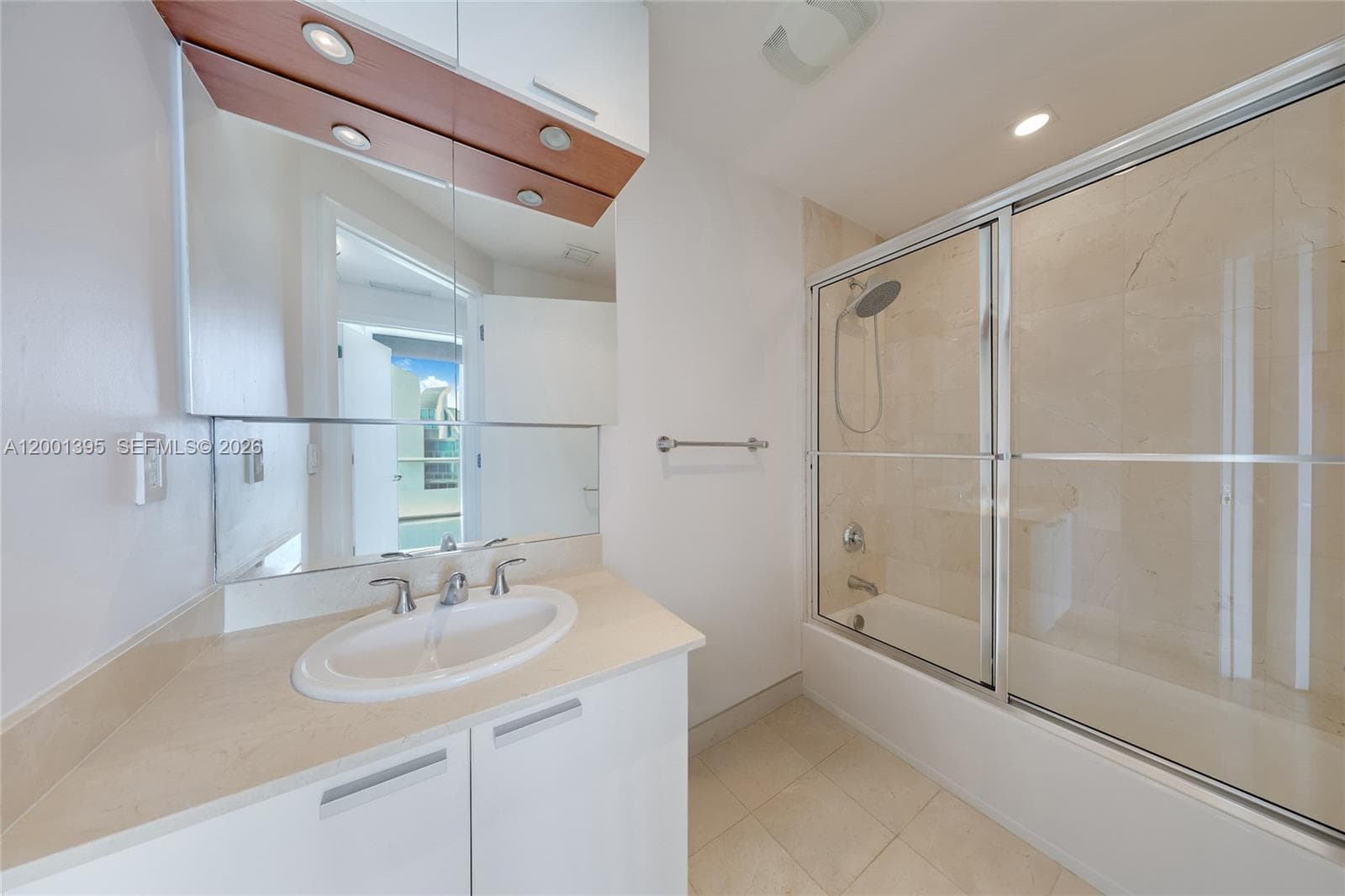 3131 NE 188th St 1-808 photo 14