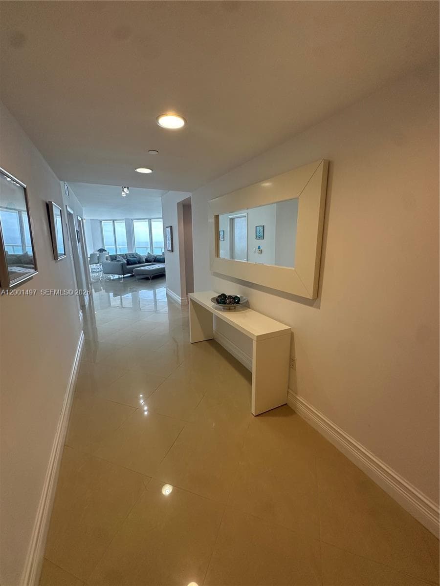 6365 Collins Ave 1703 photo 2