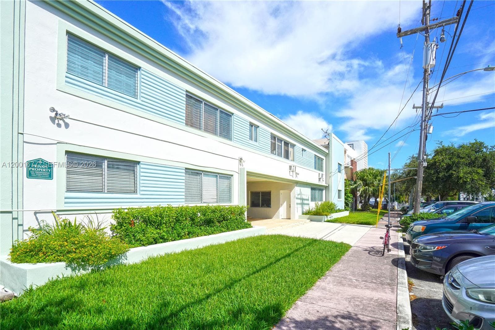 2250 Bay Dr 4 photo 2