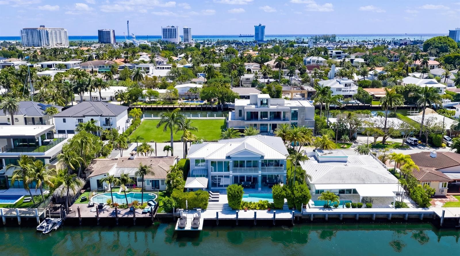 701 Flamingo Drive 2