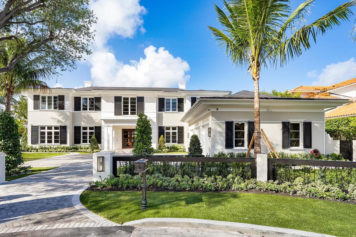 133 W Coconut Palm Road 2