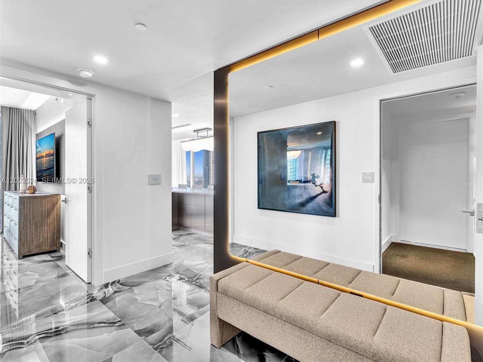 475 Brickell Ave 2715 photo 2