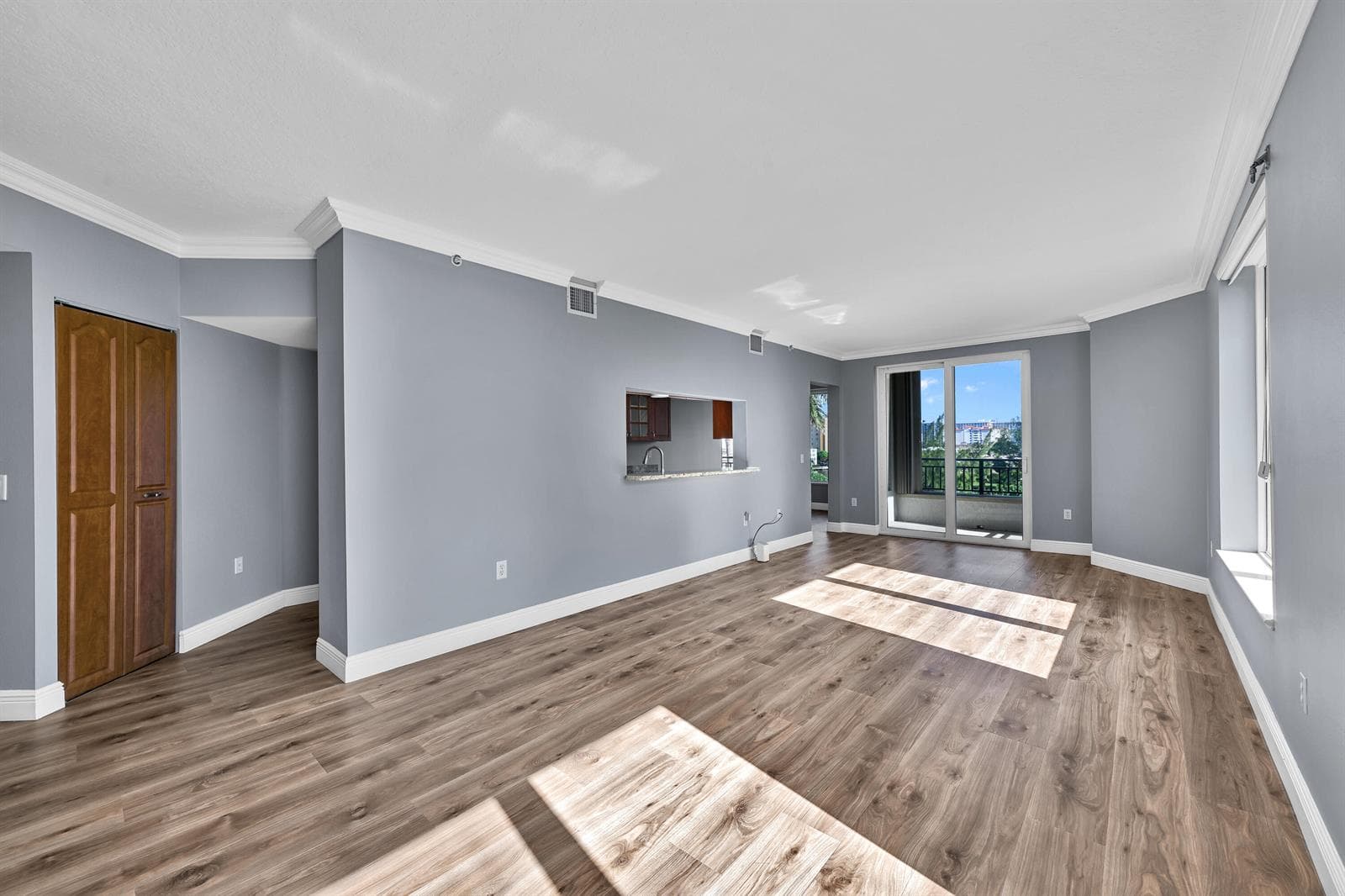 2880 NE 14th St Causeway #413 2