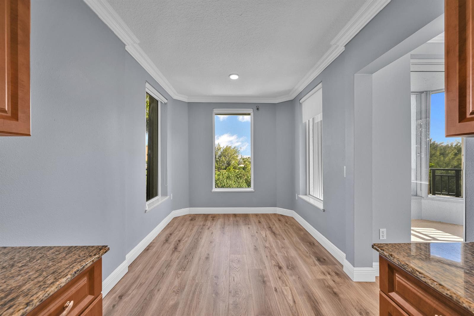 2880 NE 14th St Causeway #413 5