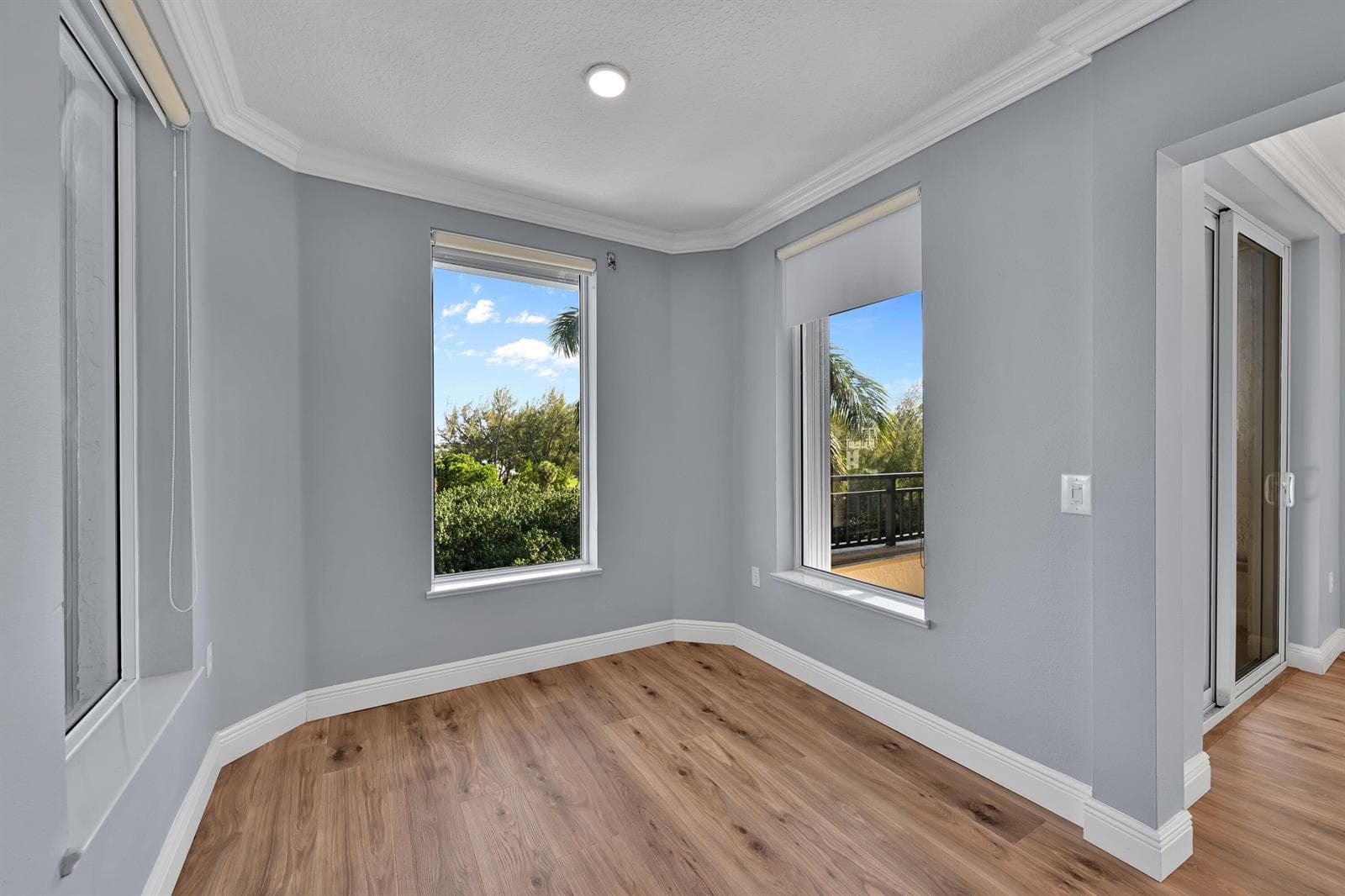 2880 NE 14th St Causeway #413 4