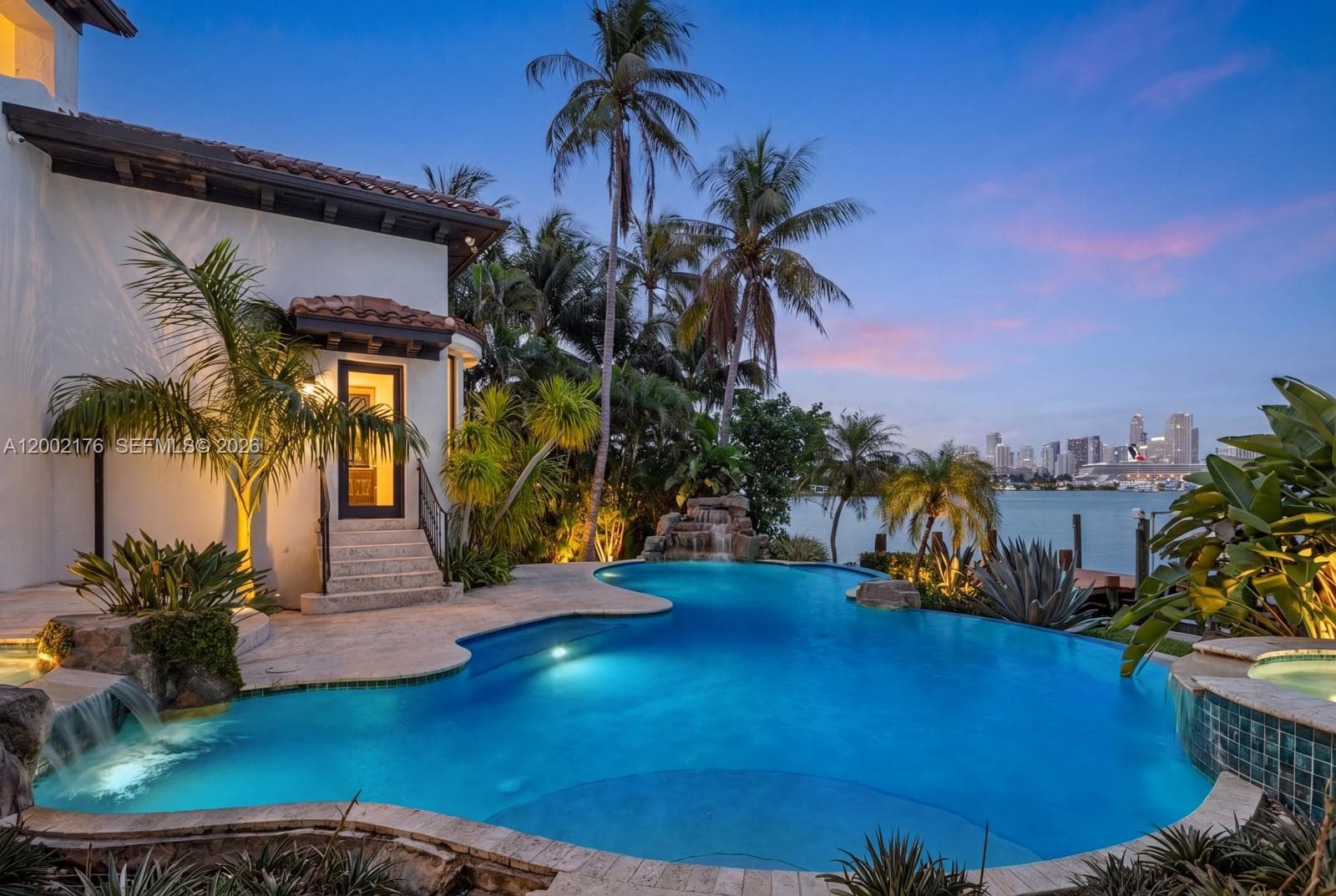 432 Hibiscus Dr 2